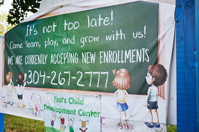 Image of daycare sign accepting new enrollments